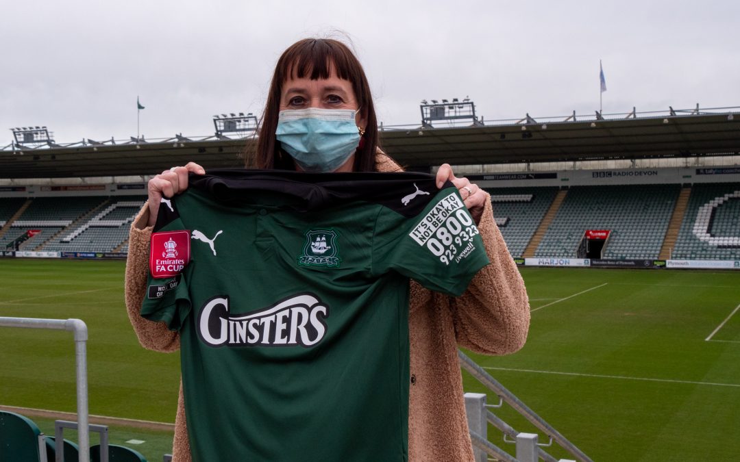Livewell Southwest’s First Response number to feature on Argyle kit thanks to generous donation